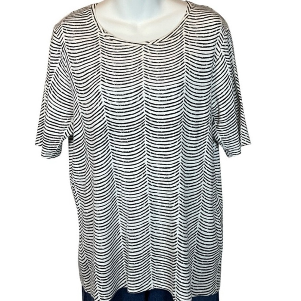 Chico's Shirt Size XL Black and White Striped Short Sleeve Top